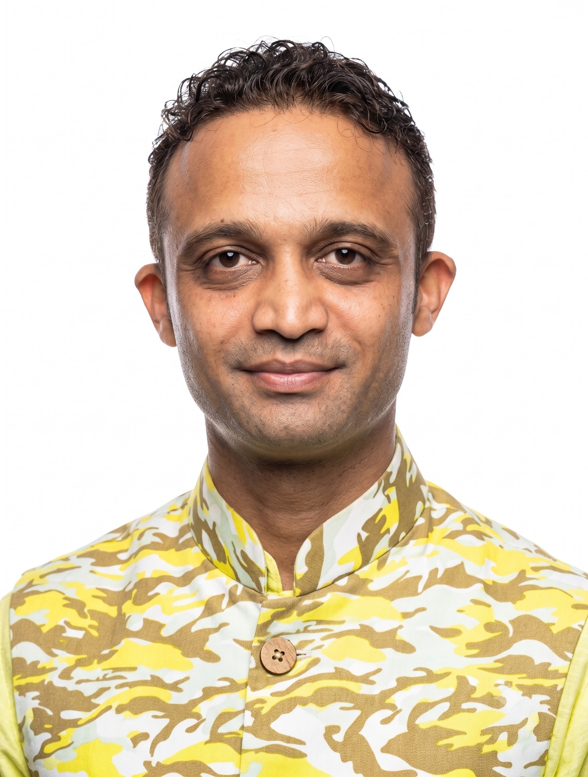 Mr. Darpan Saklecha